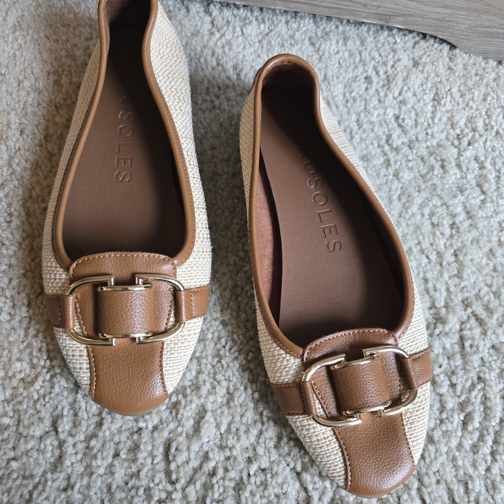 Naturalizer Women's Tan Loafers